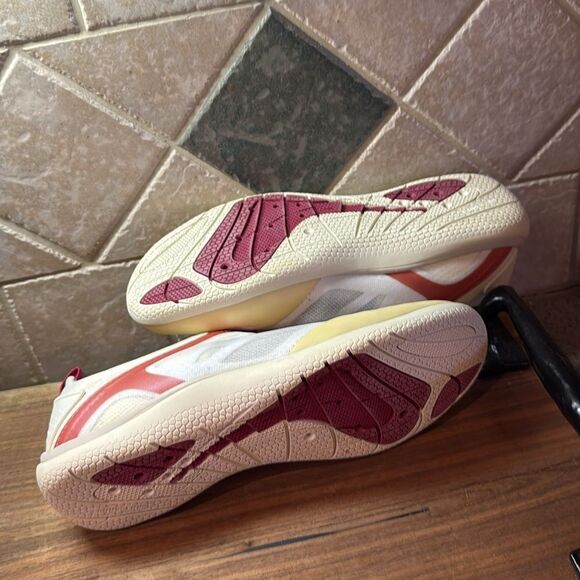 Lands’ End Women’s Water Sneakers - #481532 - 9B - Picture 8 of 12